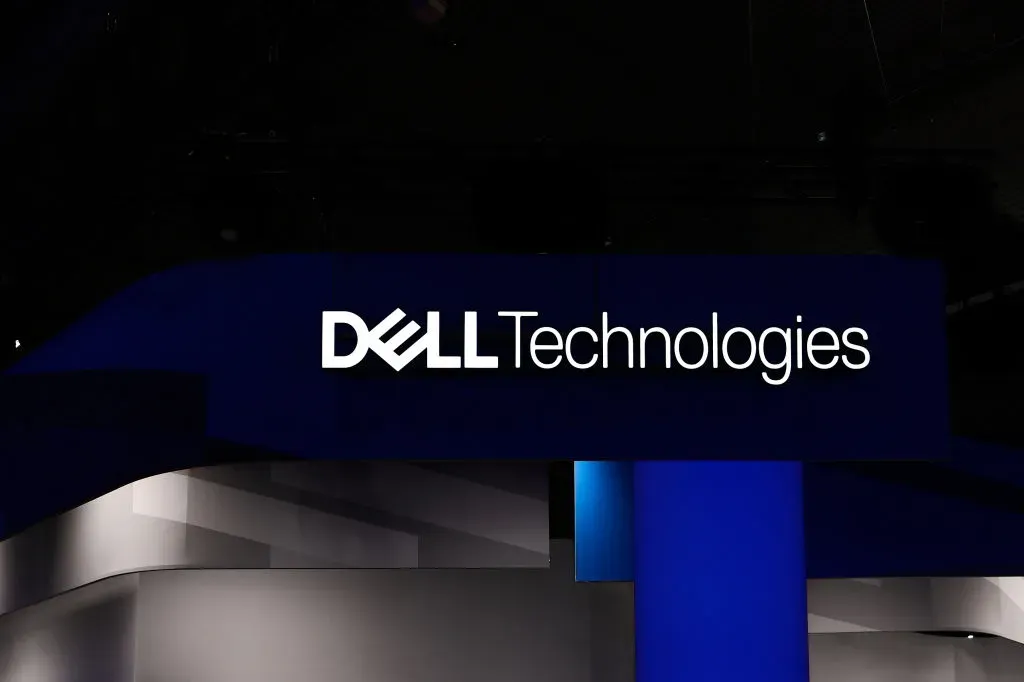 Dell Scores Price Target Boosts From JPMorgan, Citi After Outlook Update: Retail Agrees
