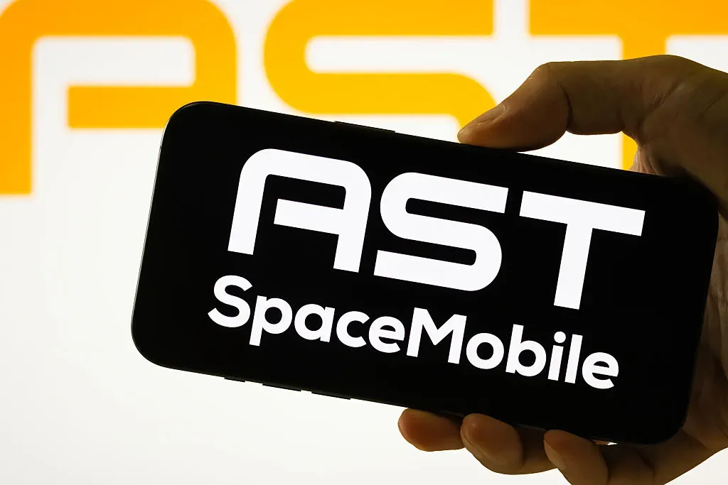 AST SpaceMobile Partners With Verizon To Bring Satellite-To-Phone Service By 2026